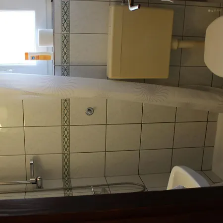 Apartman Gemuetliche Mit Terrasse By Interhome *