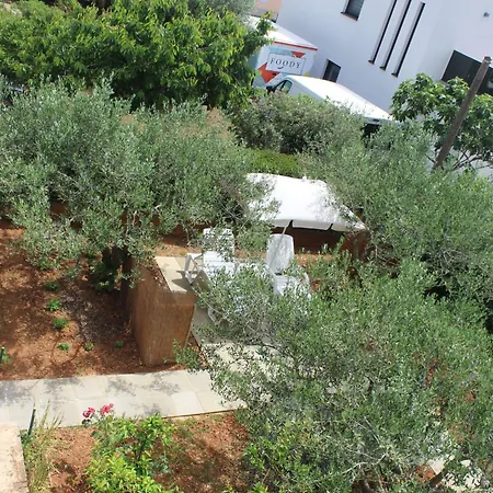 Gemuetliche Mit Terrasse By Interhome *