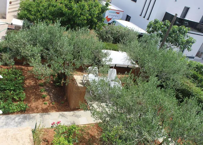 Gemuetliche Mit Terrasse By Interhome *