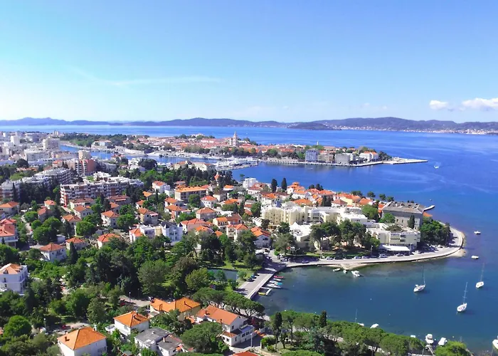 Gemuetliche Mit Terrasse By Interhome Apartman